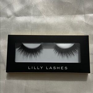 Lilly Lashes Premium Synthetic. New.